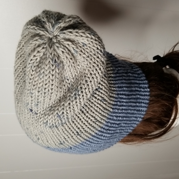 Reversible Knit Beanie Slouchy Hat Blue and Gray Unique - Picture 6 of 16